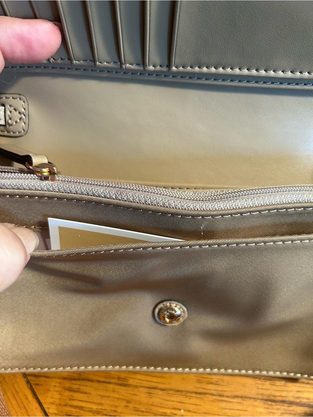 Michael Kors Beige/Tan Crossbody Bag with Branded Strap - Picture 6 of 9